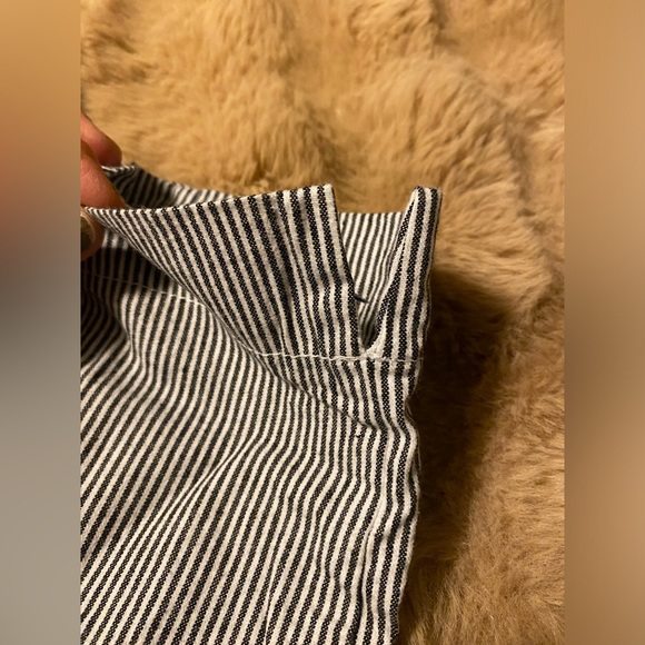 Hollister Cropped Straight Leg Pants XS - Picture 3 of 6